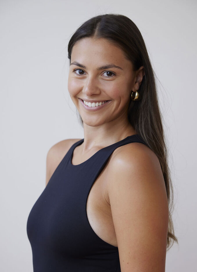 Clara L.