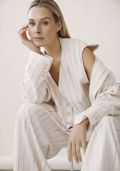 Alexandra H., Biba Model Management