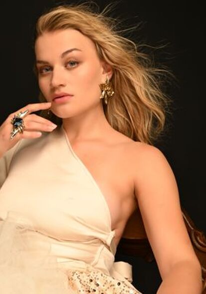 Amely A., Biba Model Management