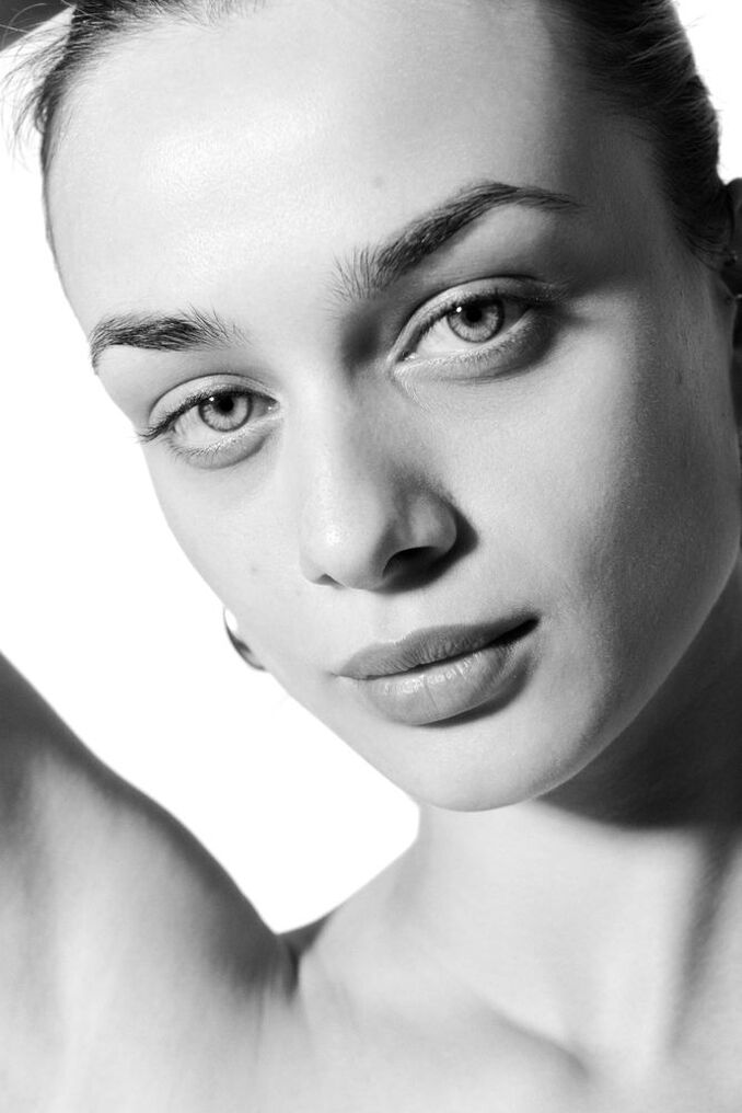Lara S.