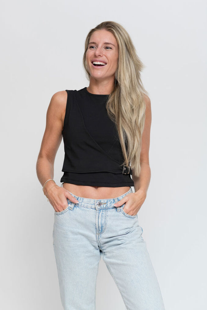 Melanie H.