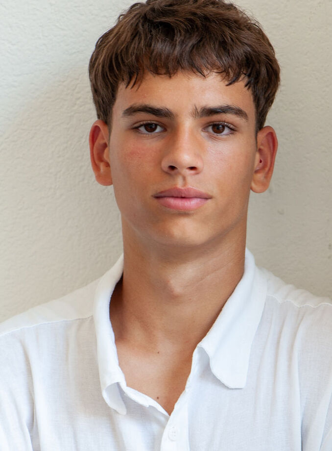 Varun D.