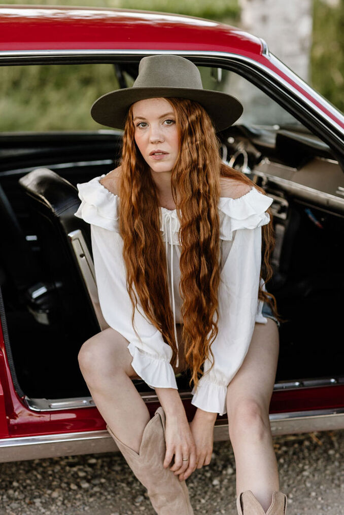 Vivien R.