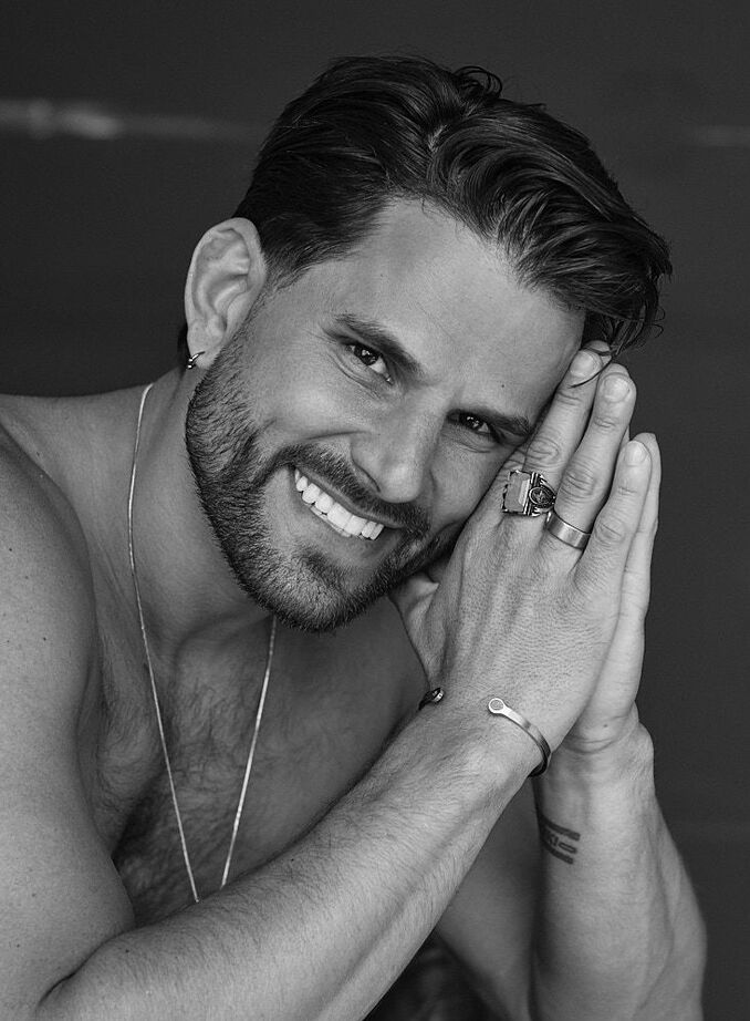 Yves U.