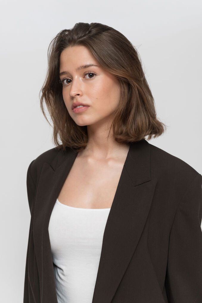 Amina E.