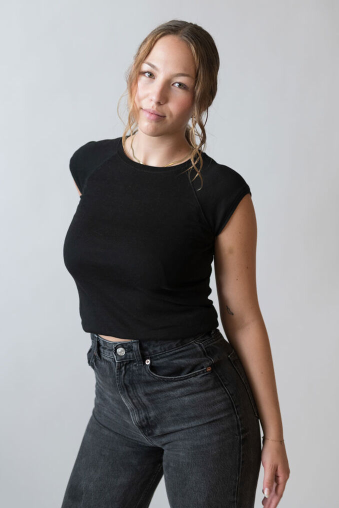 Lea R.