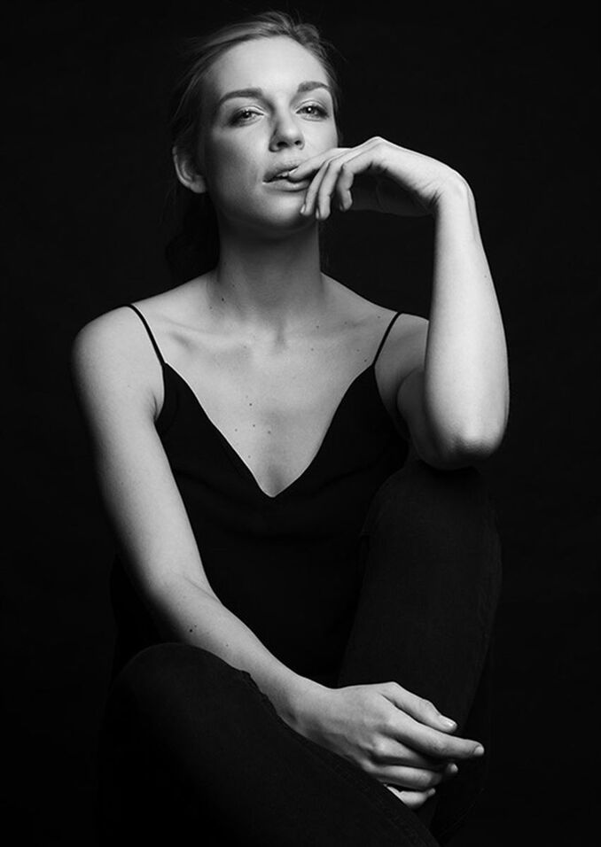 Laura L.