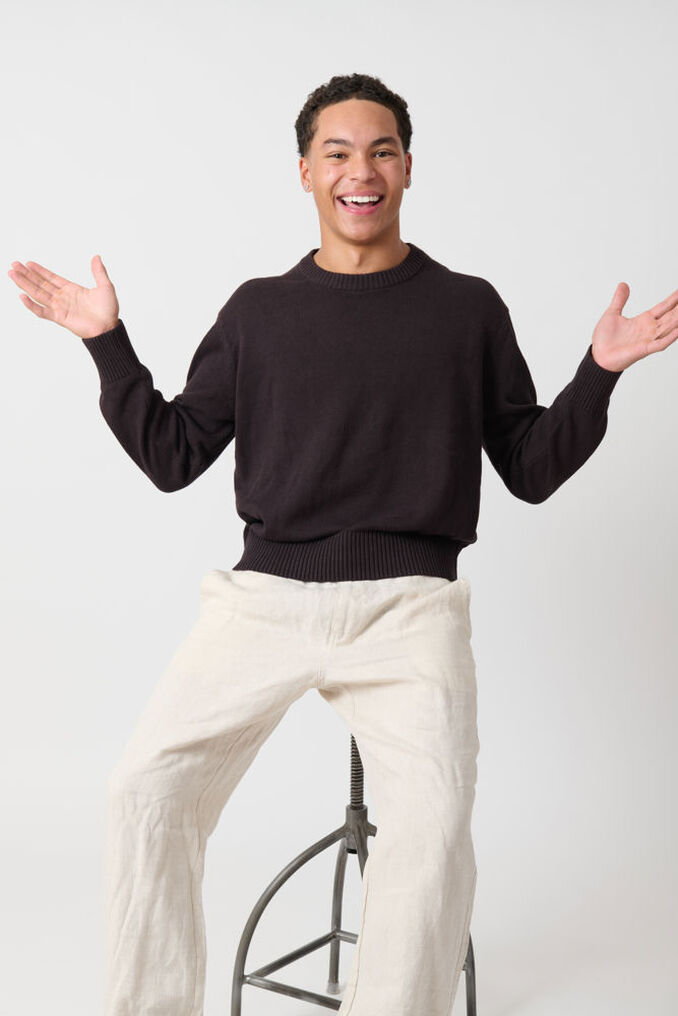 Alex L.