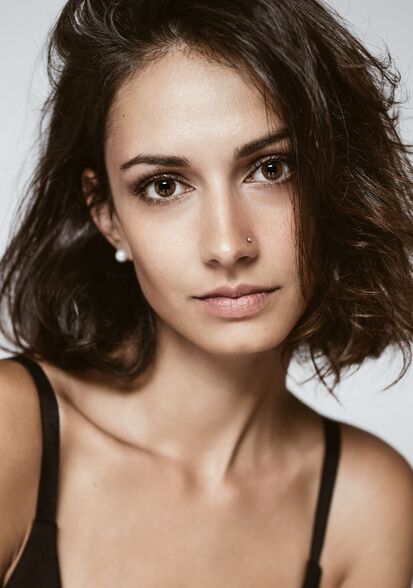 Nadia B., Biba Model Management