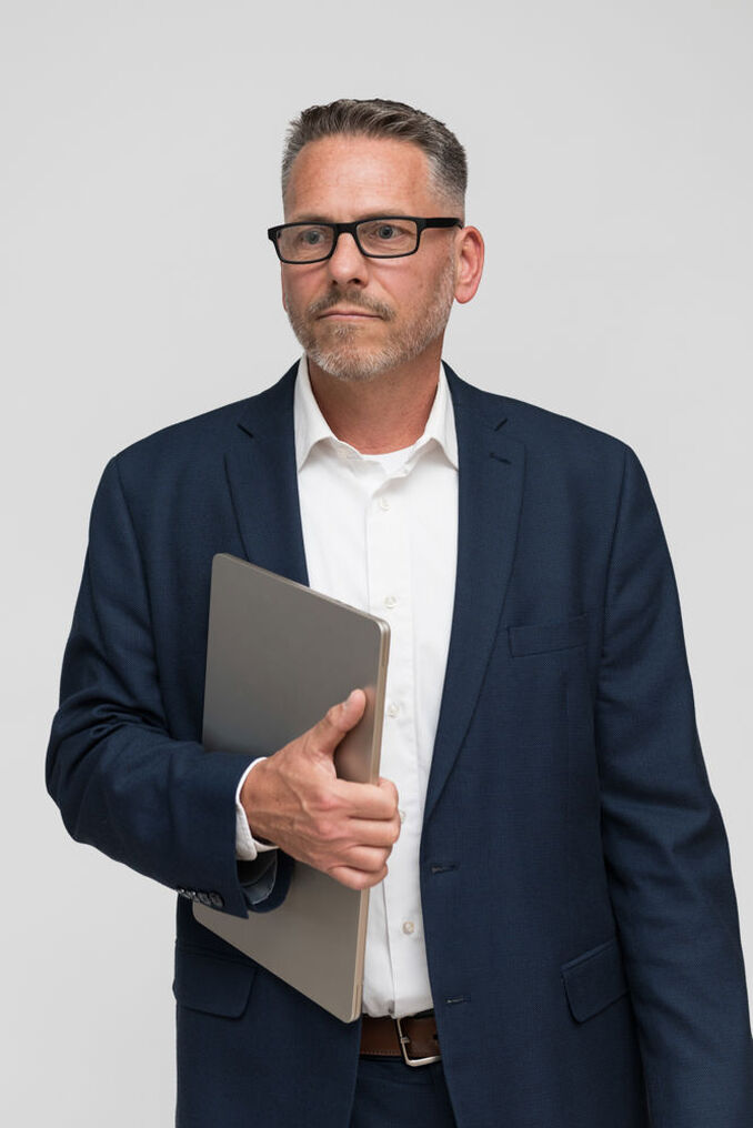 Wolfram S.