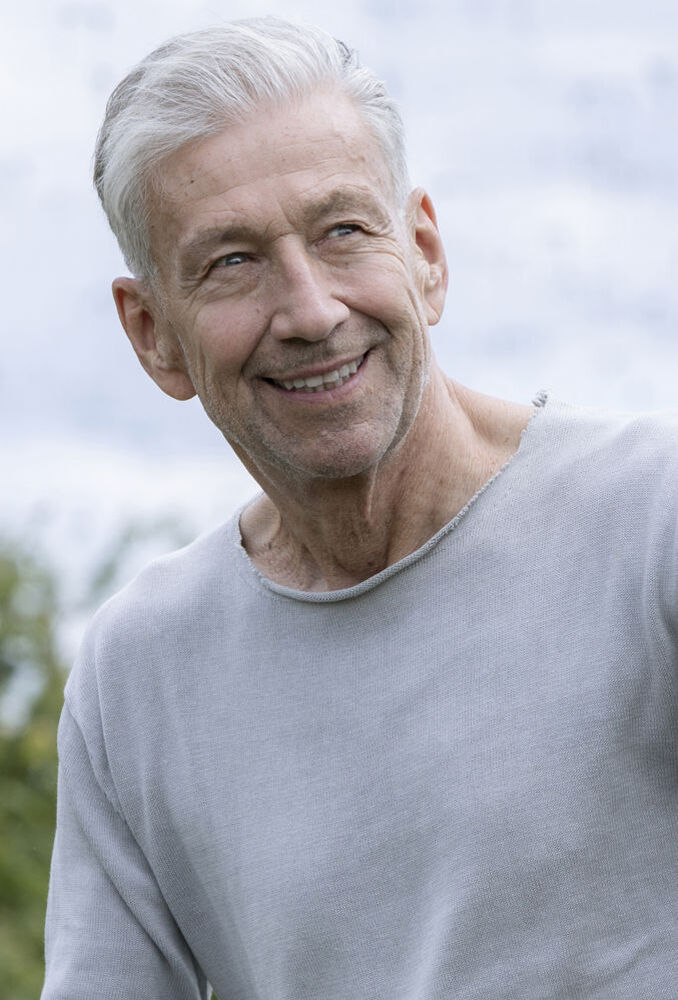Leon L.