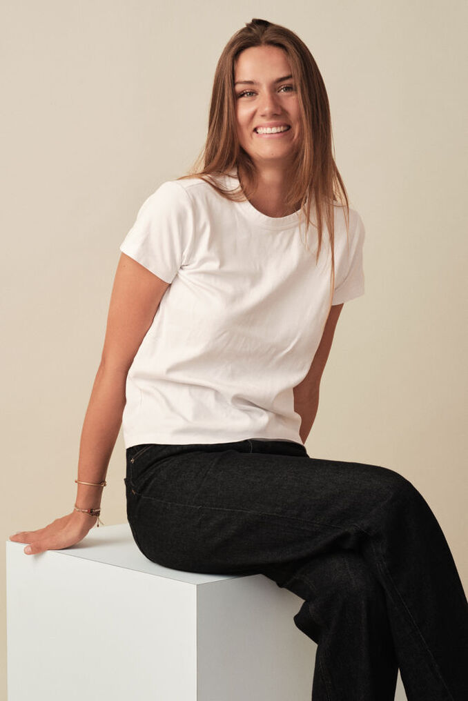 Lena J.