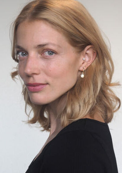 Annouc W., Biba Model Management