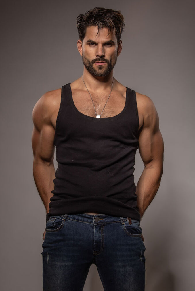 Yves U.