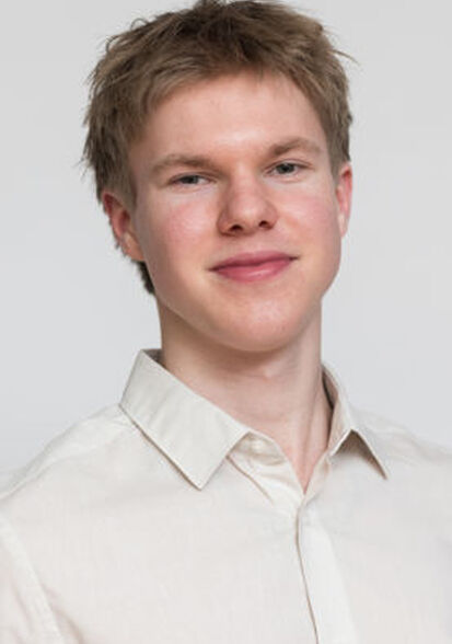 Simon R., Biba Model Management