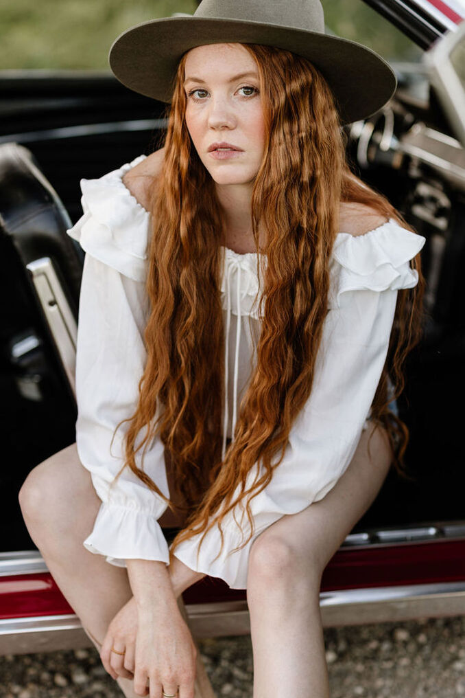Vivien R.