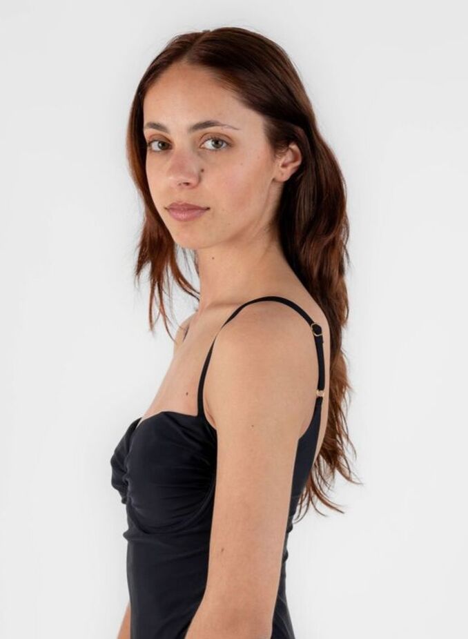 Nadia F.