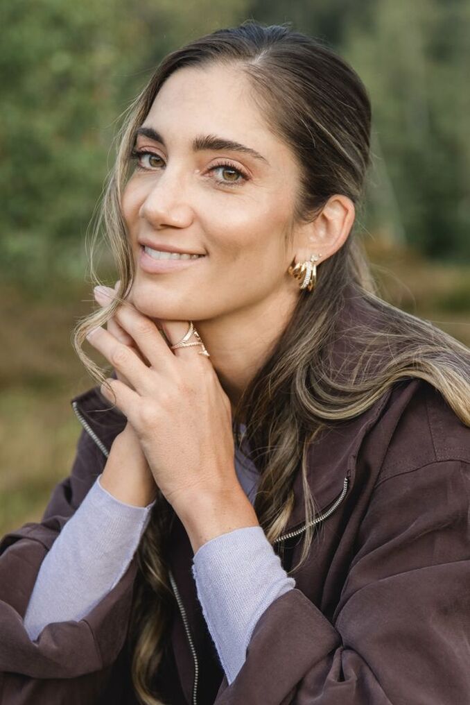 Mia A.