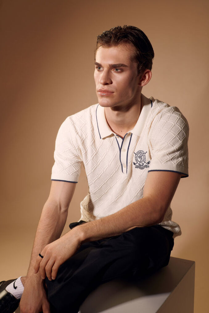Jannis E.