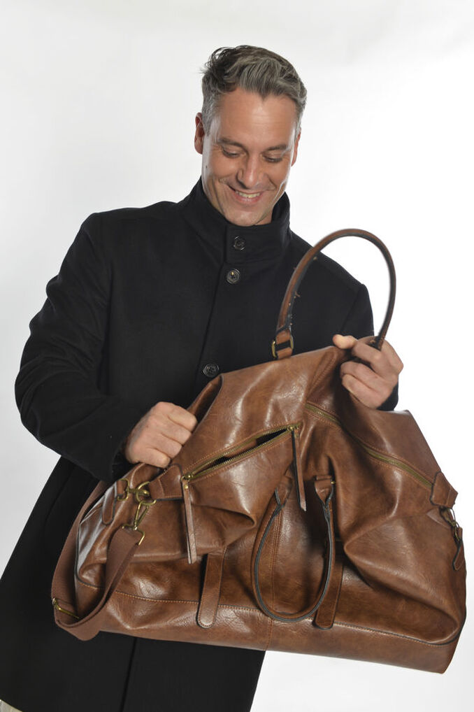 Roberto M.