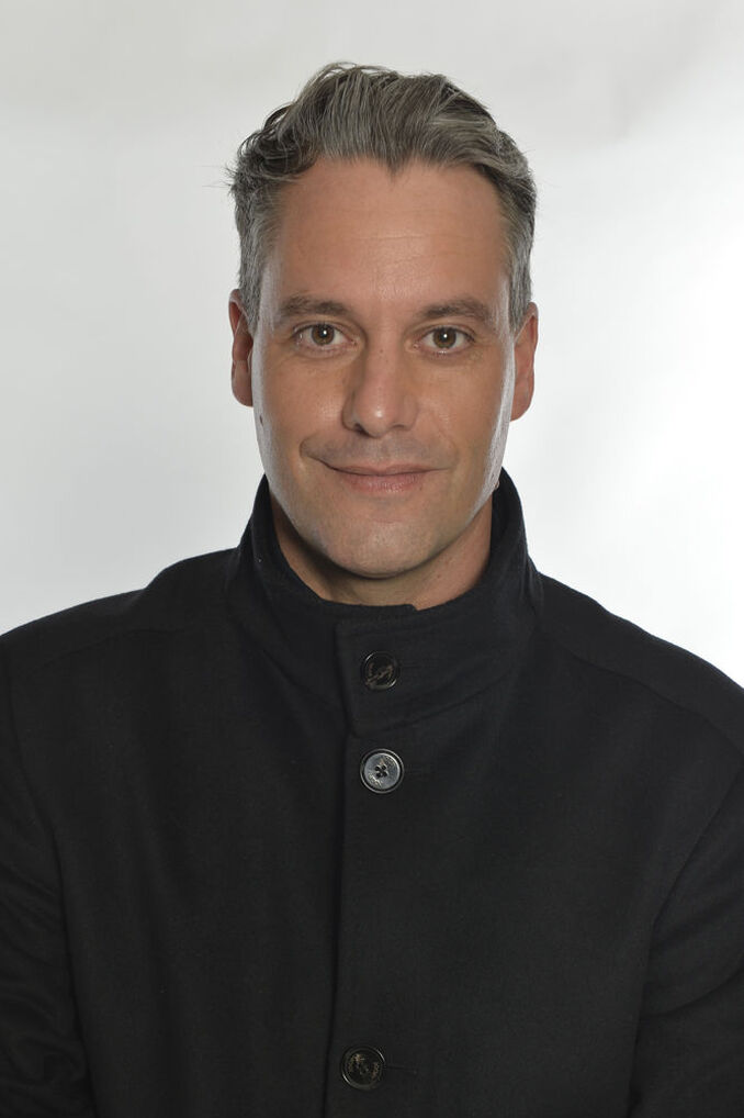 Roberto M.