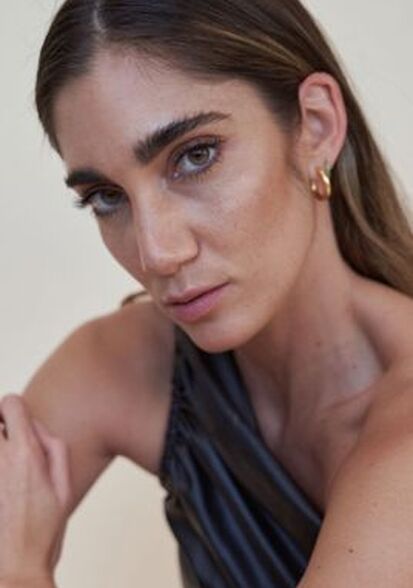 Mia  A., Biba Model Management