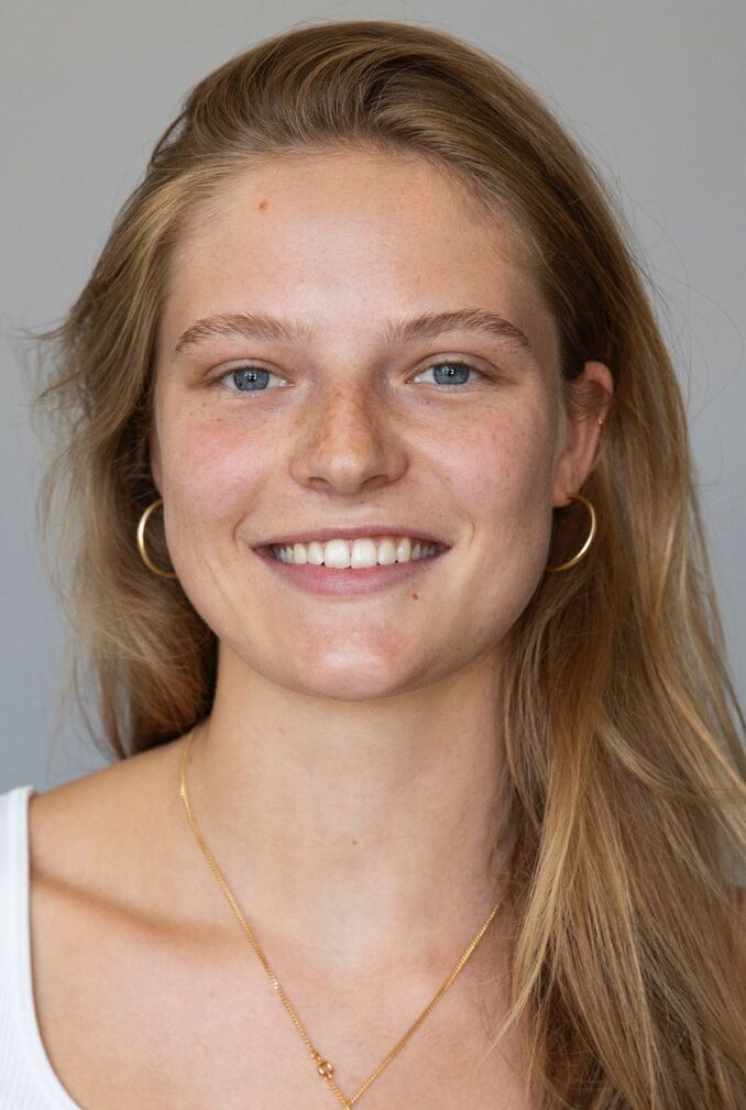 Lia L.
