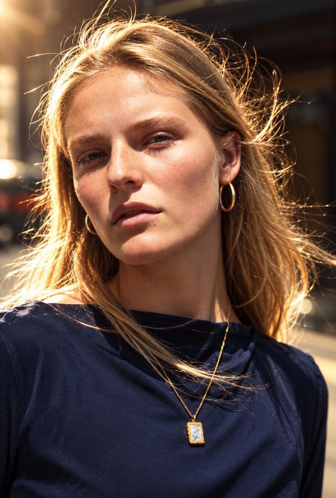 Lia L.