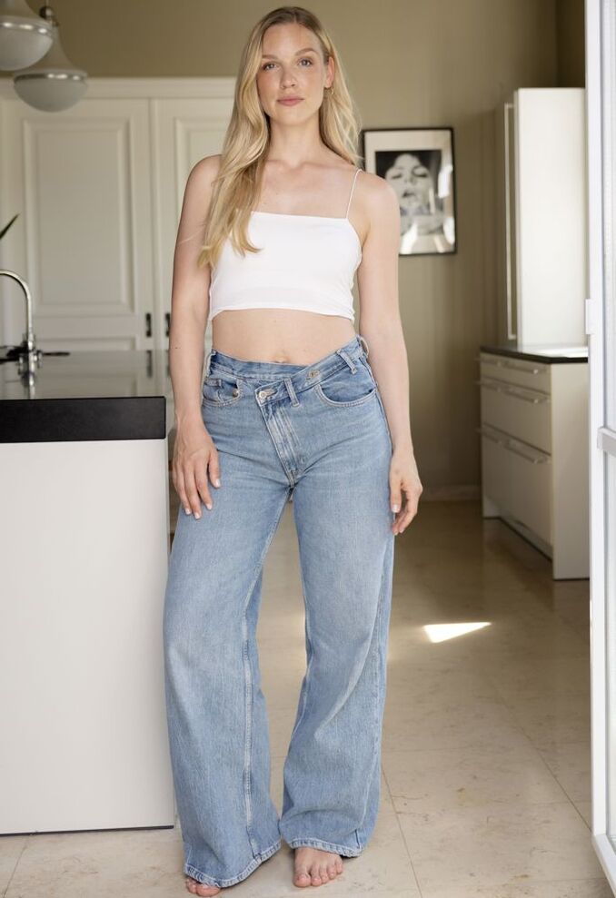 Laura L.