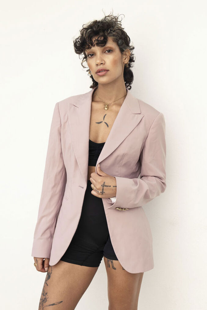 Eyleen L.
