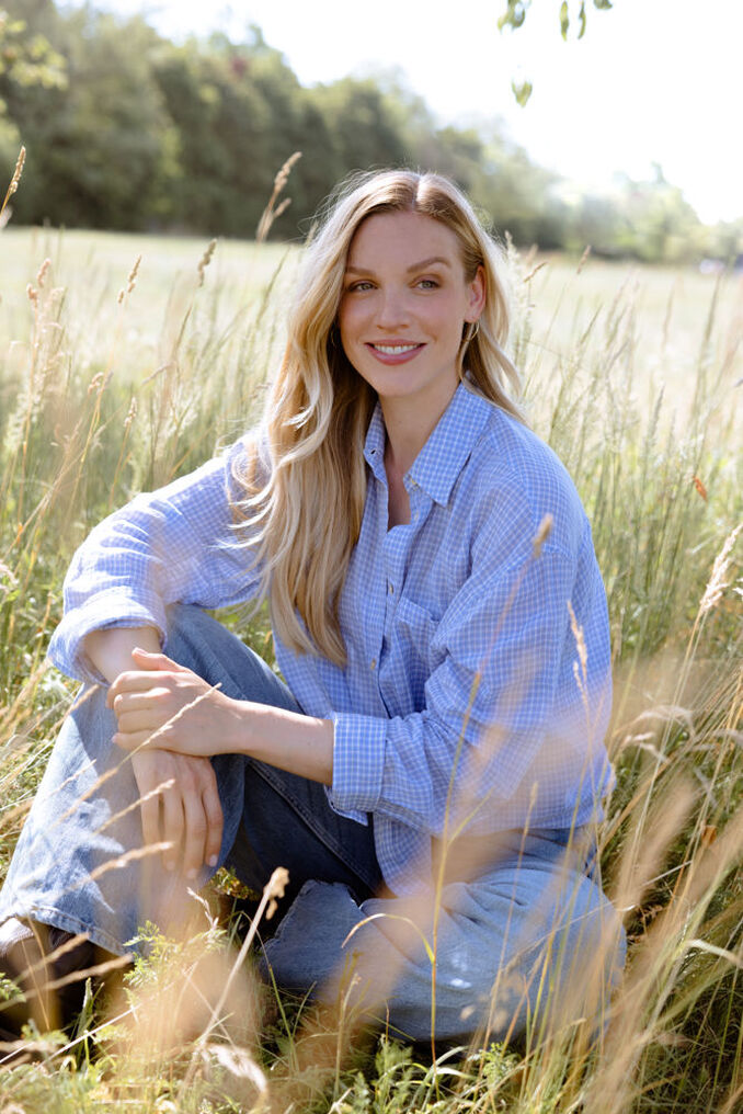 Laura L.
