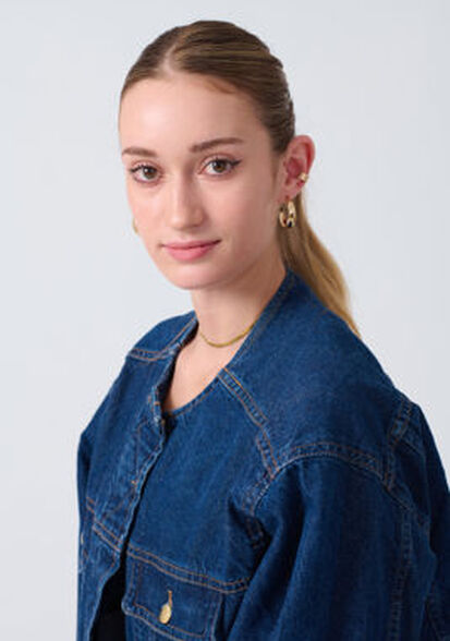 Noemie P., Biba Model Management