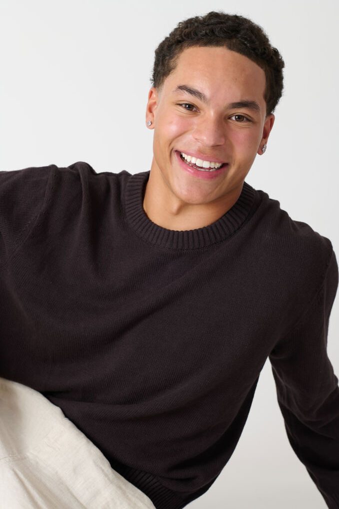 Alex L.