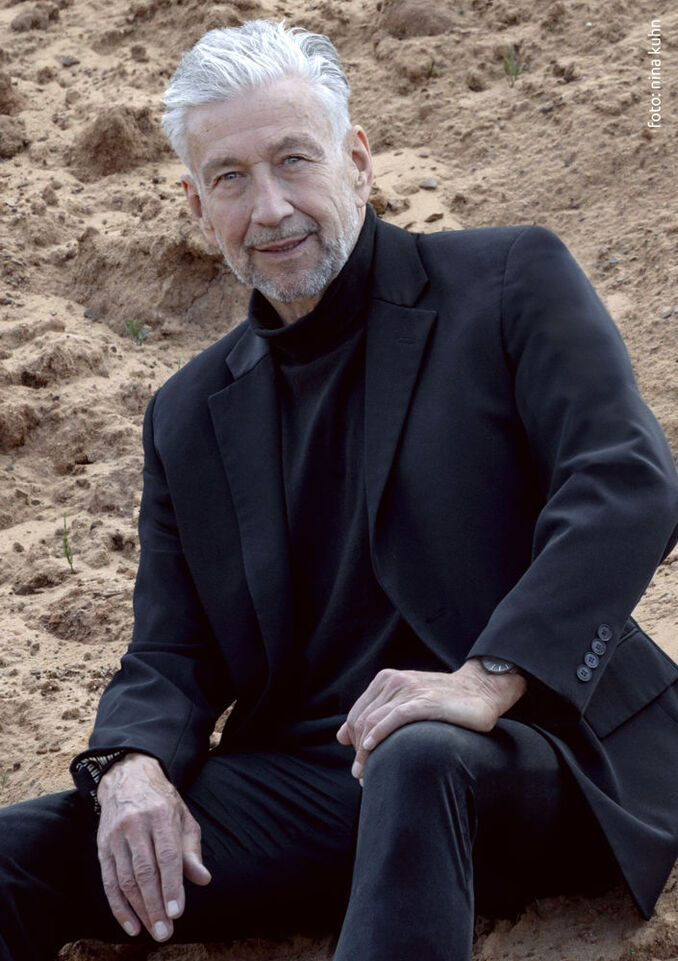 Leon L.