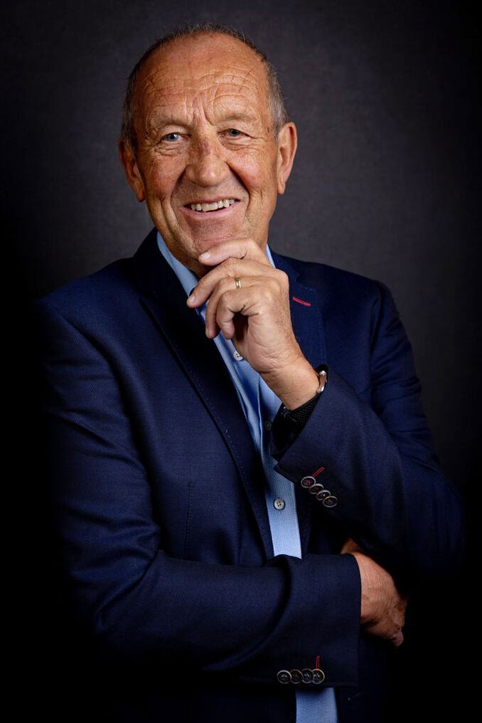 Andreas T.