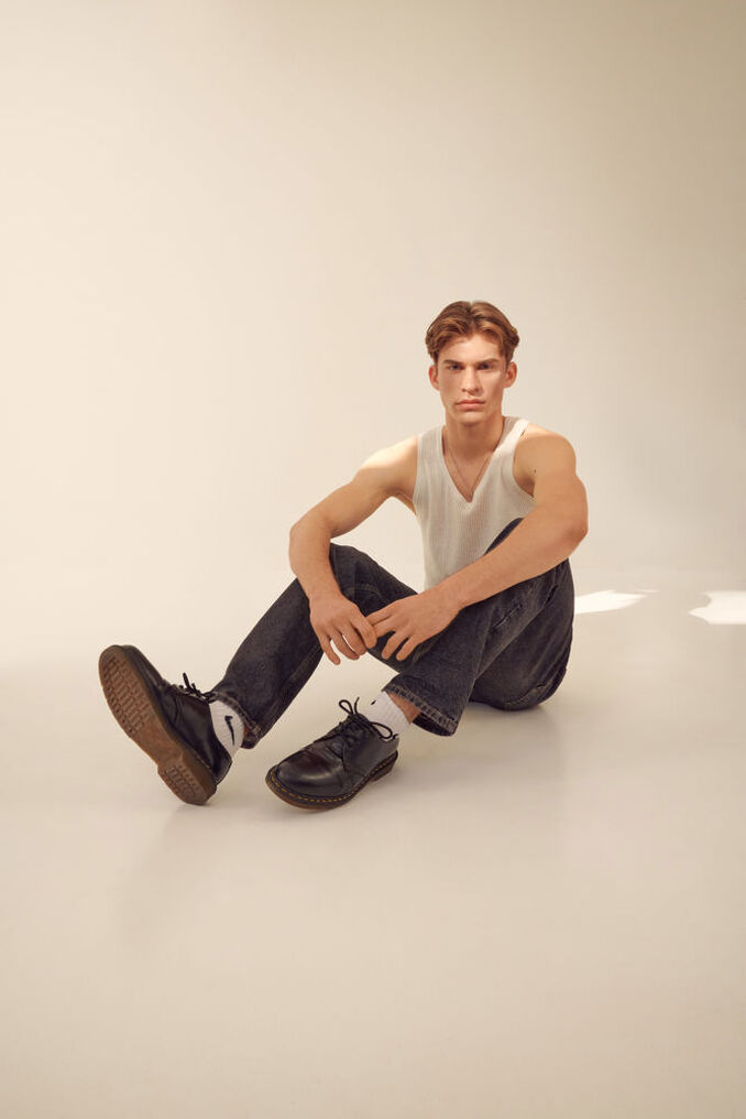 Jannis E.