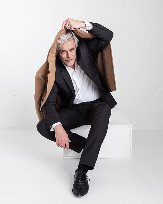 Gerhard V.