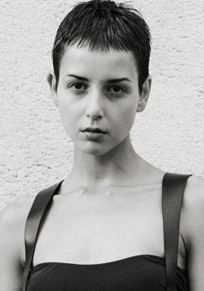 Gabriela A., Biba Model Management