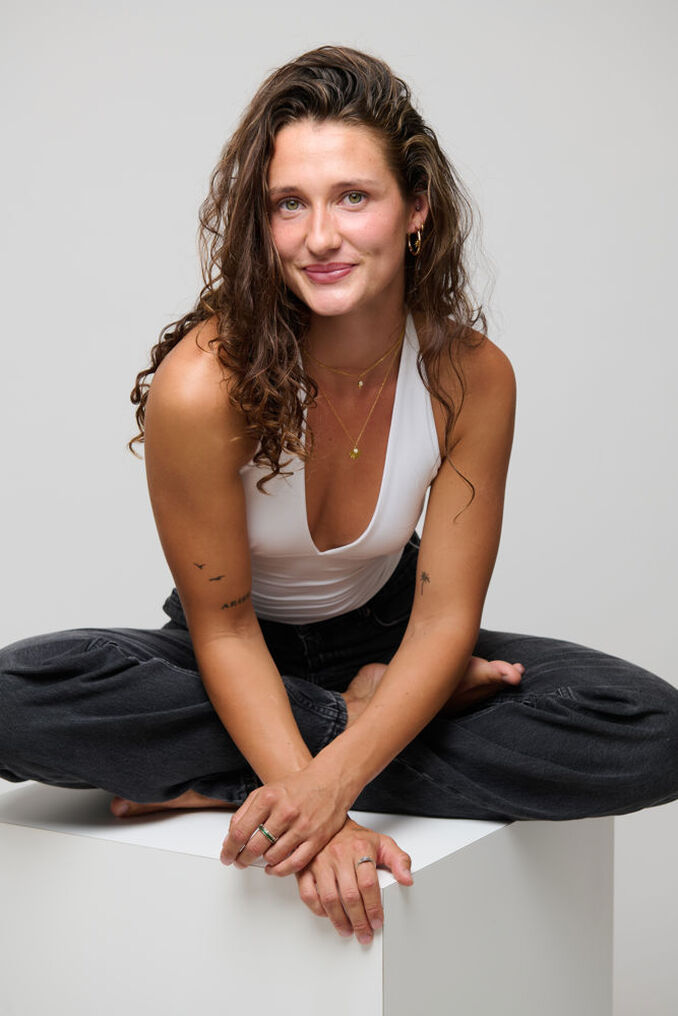Isa J.