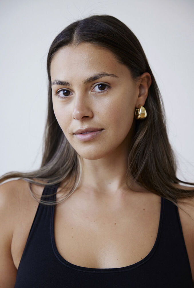 Clara L.