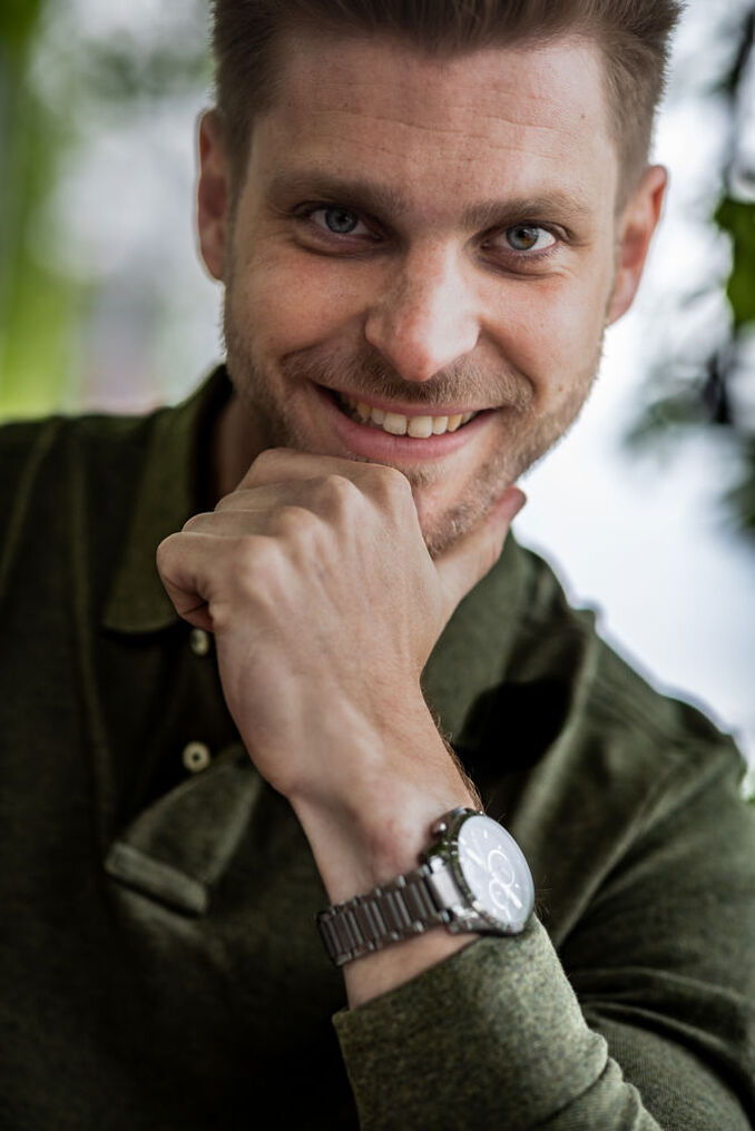 Felix L.