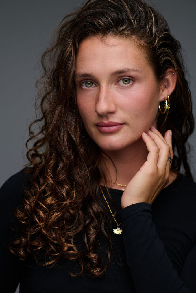 Isa J.