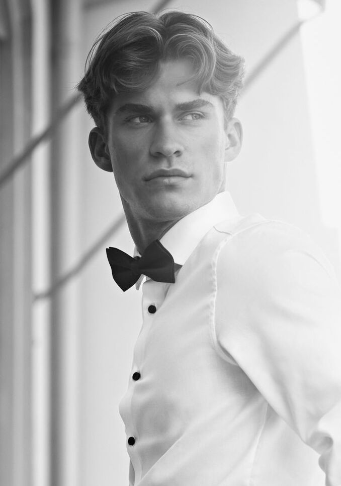 Jannis E.
