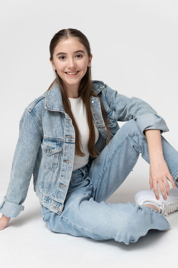 Zoe T.