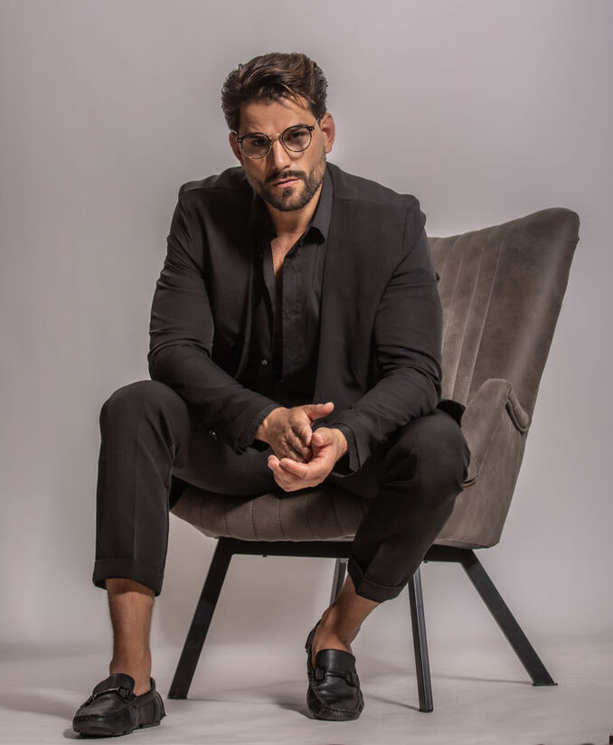 Yves U.