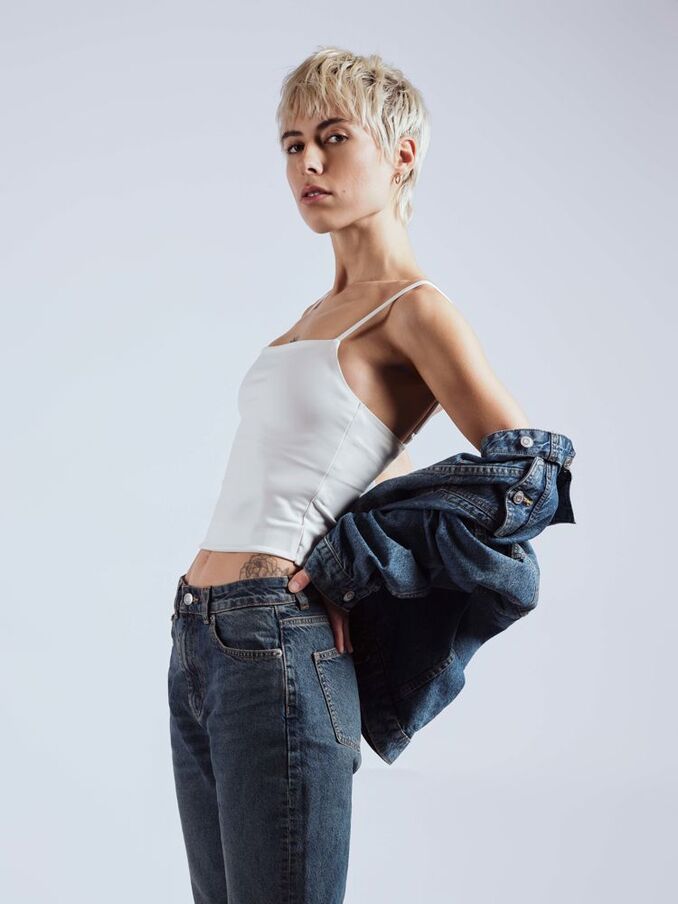 Elisa L.
