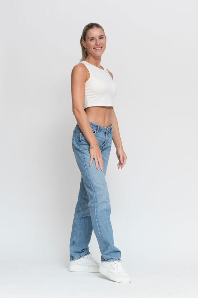 Melanie H.